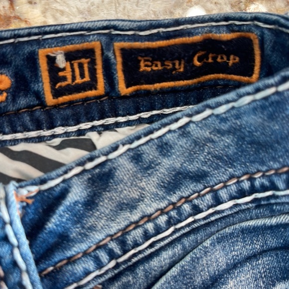 Rock Revival easy crop jeans size 30, great shape, stretchy jean material - Picture 6 of 8